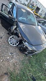 Auto Mercedes Classe A 180d incidentata