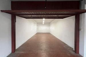 Ampia autorimessa di 50mq - Milano Stazione Centra