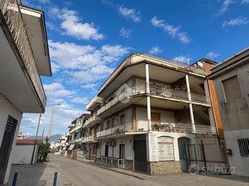 4 LOCALI A PAGANI