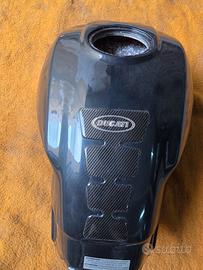 hornet 900