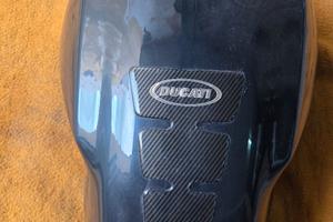 hornet 900