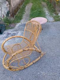 SEDIA A DONDOLO IN VIMINI RATTAN