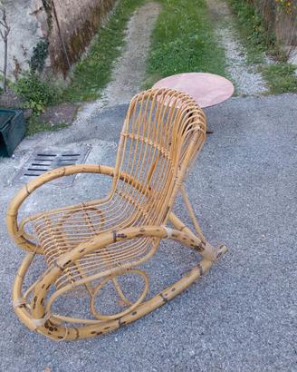 SEDIA A DONDOLO IN VIMINI RATTAN