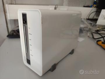 NAS QNAP TS-212