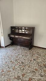Pianoforte a muro
