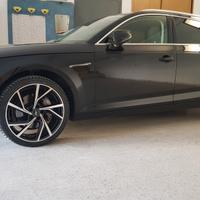 AUDI A4 AVANT QUATTRO 