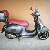 Piaggio GTS 300 SUPER SPORT
