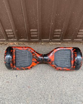 Hoverboard elettrico 6.5" con Bluetooth e borsa