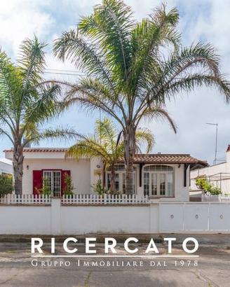 Villa di 190 m² con più di 5 locali a Taviano