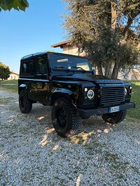 Land Rover Defender 90 td4