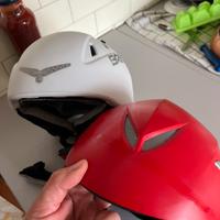 2 caschi nuovi neve sci snowboard Briko