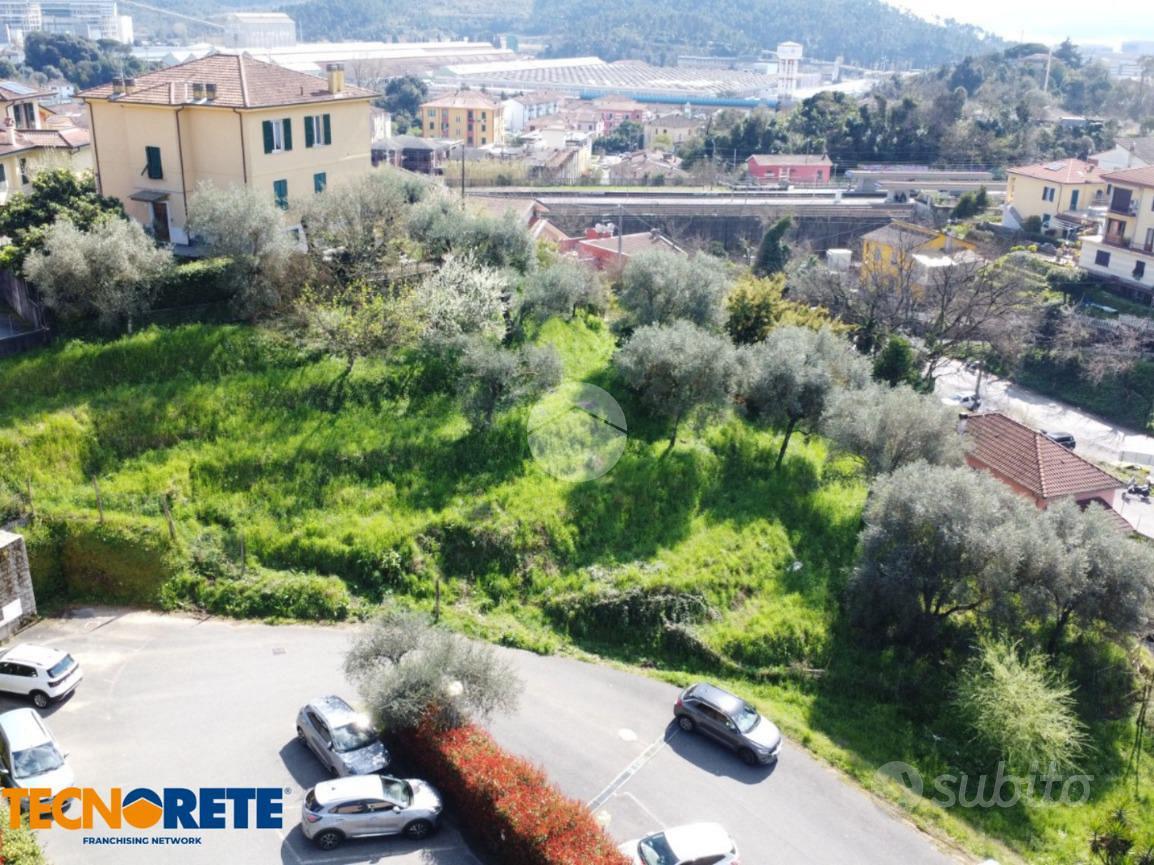 TER. RESIDENZIALE A LA SPEZIA - Vista 3