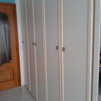Armadio e letto doppio
