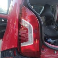 Fanale posteriore sinistro VOLKSWAGEN UP! del 2016
