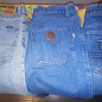 Jeans,pantaloni, t-shirt e maglioni di vari marchi
