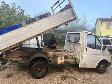 Camioncino Ford Tranzit 2500diesel