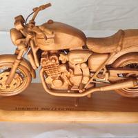 Triumph 900 Legend 1:9 legno ciliegio fatta a mano