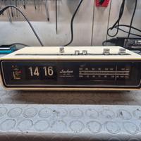 Radio sveglia Saehan con Orologio a Palette 