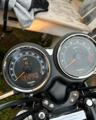 Moto Triunph Boneville T109