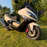 Scooter Kymco Xciting R 300i