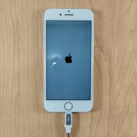 Smartphone iOS Apple iPhone 7 A1778 bianco