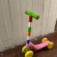 Monopattino giocattolo