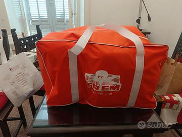 Kit dotazioni sicurezza entro 12 miglia per 4 pers