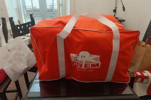 Kit dotazioni sicurezza entro 12 miglia per 4 pers