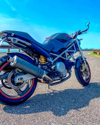 DUCATI MONSTER 620 DARK i.e  leggermente trattab.