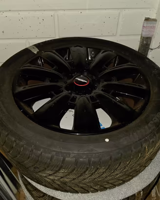 Gomme invernali con  cerchi originali Mini