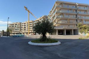 Immobile di 400 m² con 1 locale a Volla
