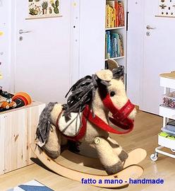artigianato - cavallo a dondolo