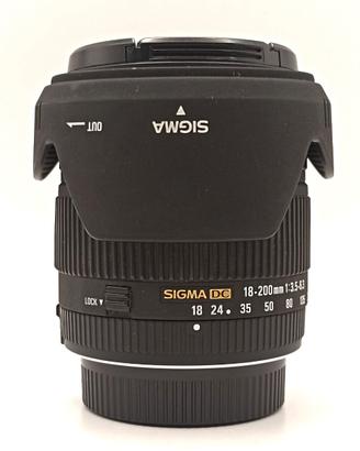 Sigma 18-200mm f/3.5-6.3 DC - Attacco Nikon