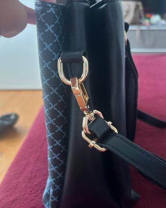 Borsa nere e blu