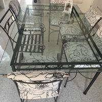 Tavolo cristallo con sedie