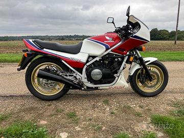 Honda VF 750 FD Ricambi