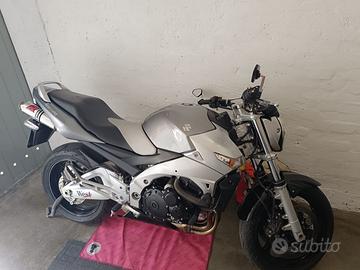 Suzuki GSR 600