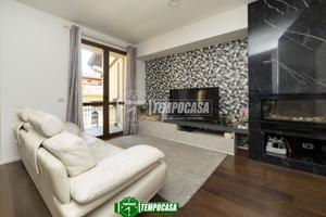 APPARTAMENTO DUPLEX CON BOX DOPPIO E 2 CANTINE !!!