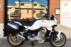 Moto Guzzi V100 Mandello 2023 - FINANZIAMENTI