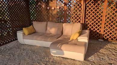 Divano letto con penisola e contenitore