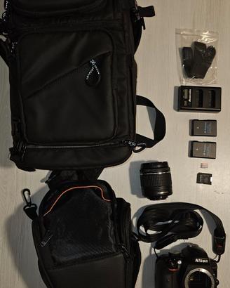 KIT COMPLETO NIKON D3300: Corpo Macchina, Obiett..