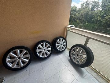 Cerchi e gomme Mini Countryman da 225/45 R18