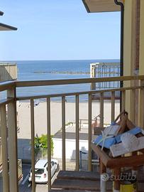 Appartamento bilocale con vista mare