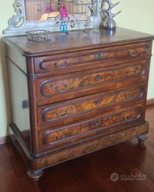 Como cassettone noce e radica