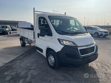 PEUGEOT Boxer 435 2.2 BlueHDi 140 S&S PM Cabinat