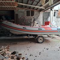 Gommone 470 motore 40/60 carrello è dotazion