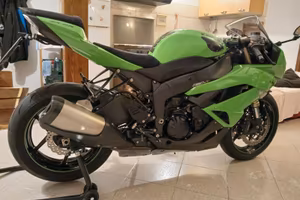 Kawasaki zx6r ninja