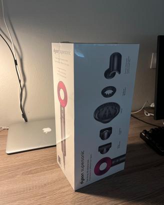Phone Dyson Supersonic