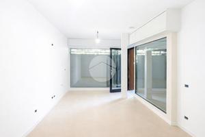 NEGOZIO A SCANZOROSCIATE