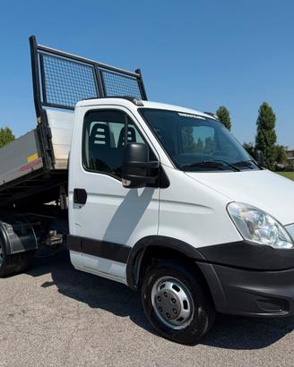 Iveco Daily 35C11 - RIBALTABILE TRILATERALE